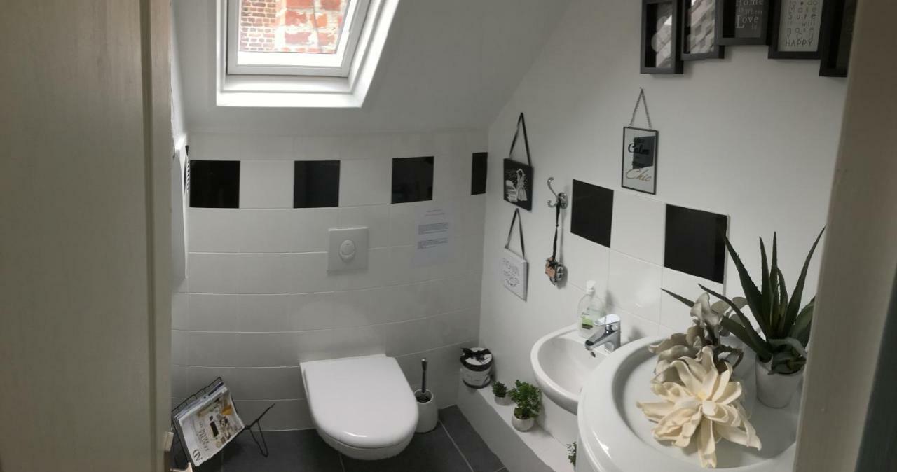Ferienwohnung Sous Les Toits D'Honfleur Exterior foto