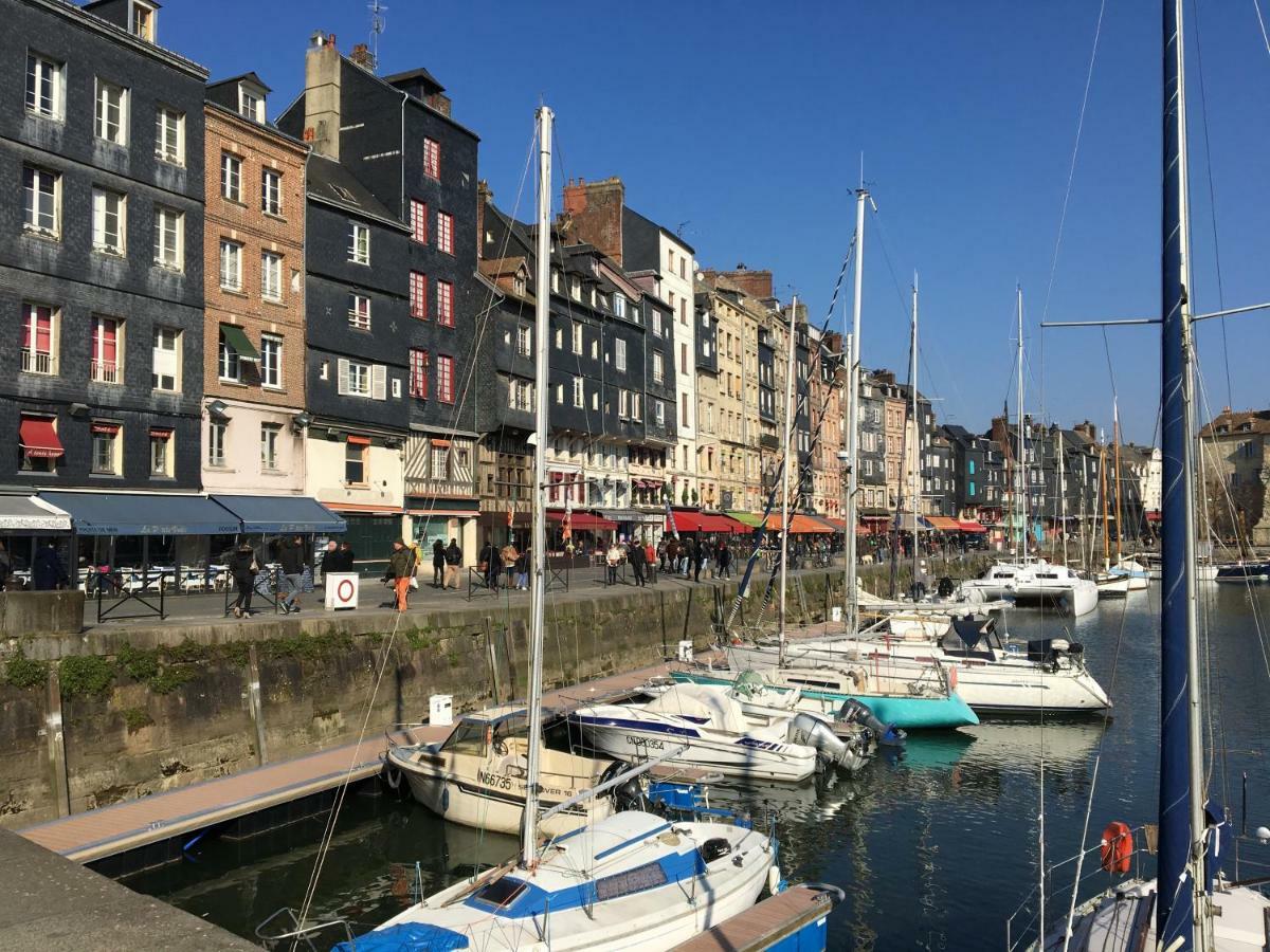 Ferienwohnung Sous Les Toits D'Honfleur Exterior foto