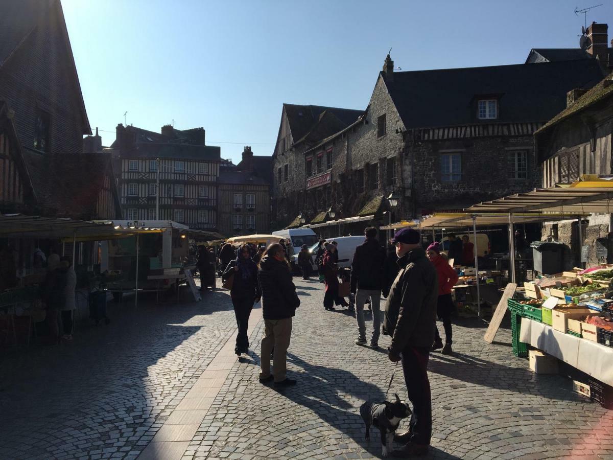 Ferienwohnung Sous Les Toits D'Honfleur Exterior foto